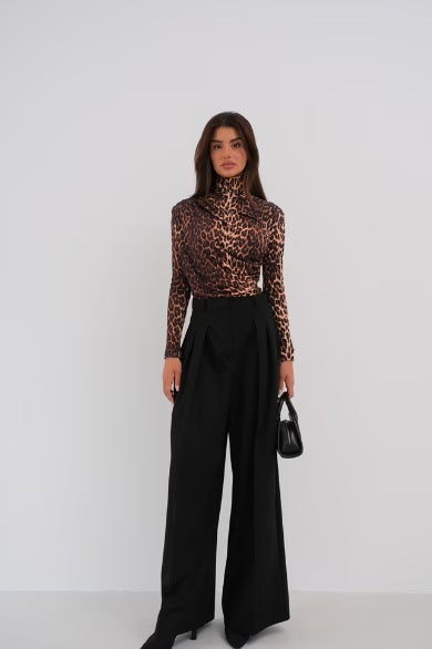 Leopard elegance mesh top