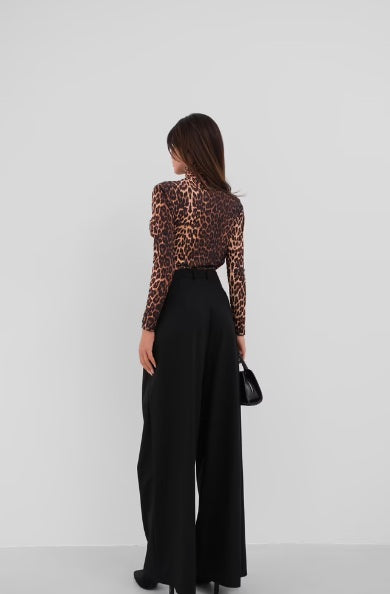 Leopard elegance mesh top